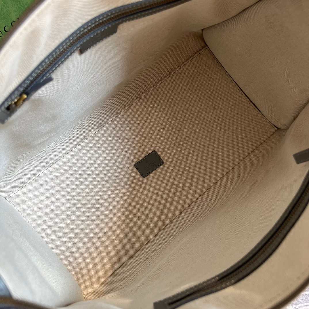 Gvc*1 Double G-Detailed Smooth Large Handbag Grey/Brown/White For Men 15.7 in/ 40 cm ‎