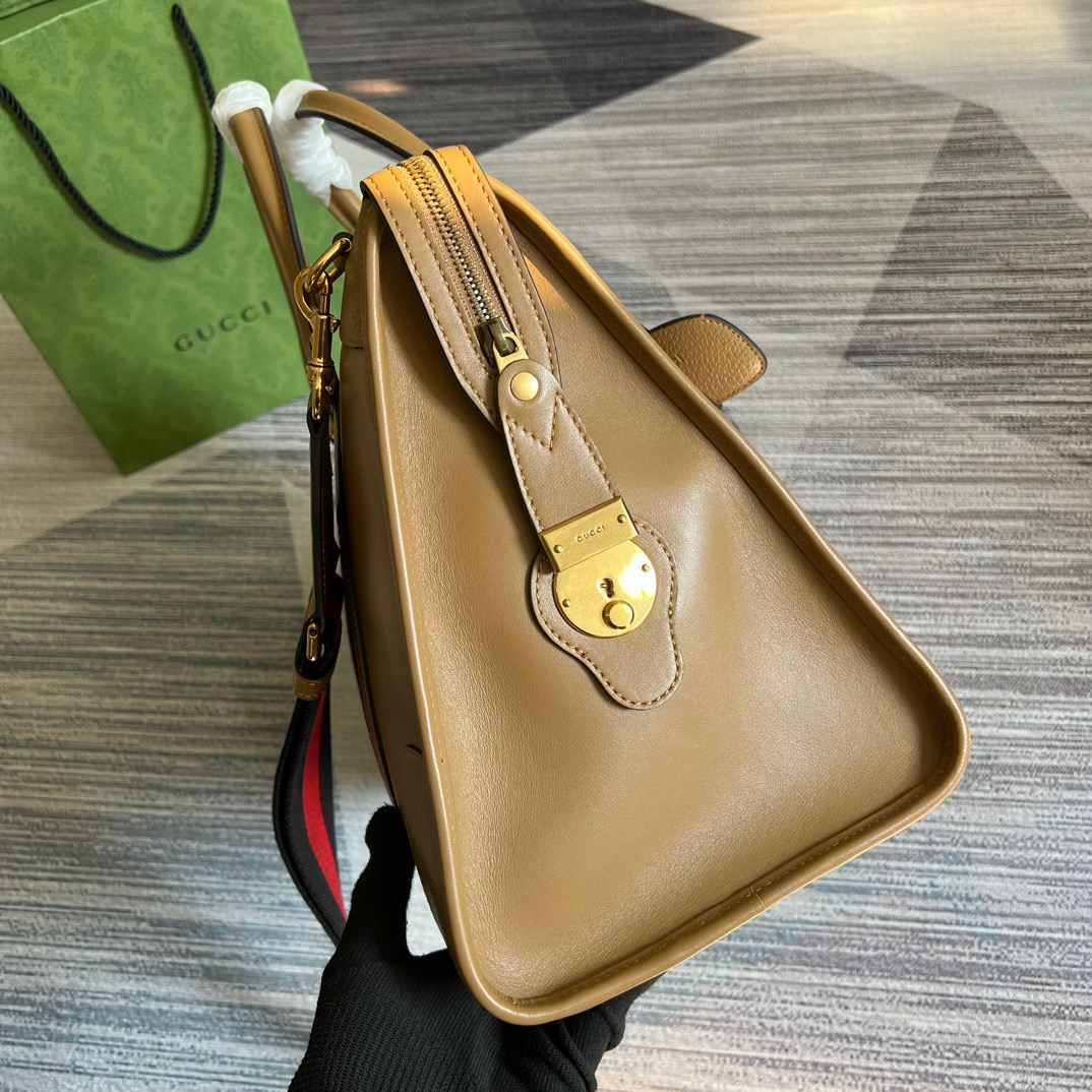 Gvc*1 Double G-Detailed Smooth Large Handbag Grey/Brown/White For Men 15.7 in/ 40 cm ‎