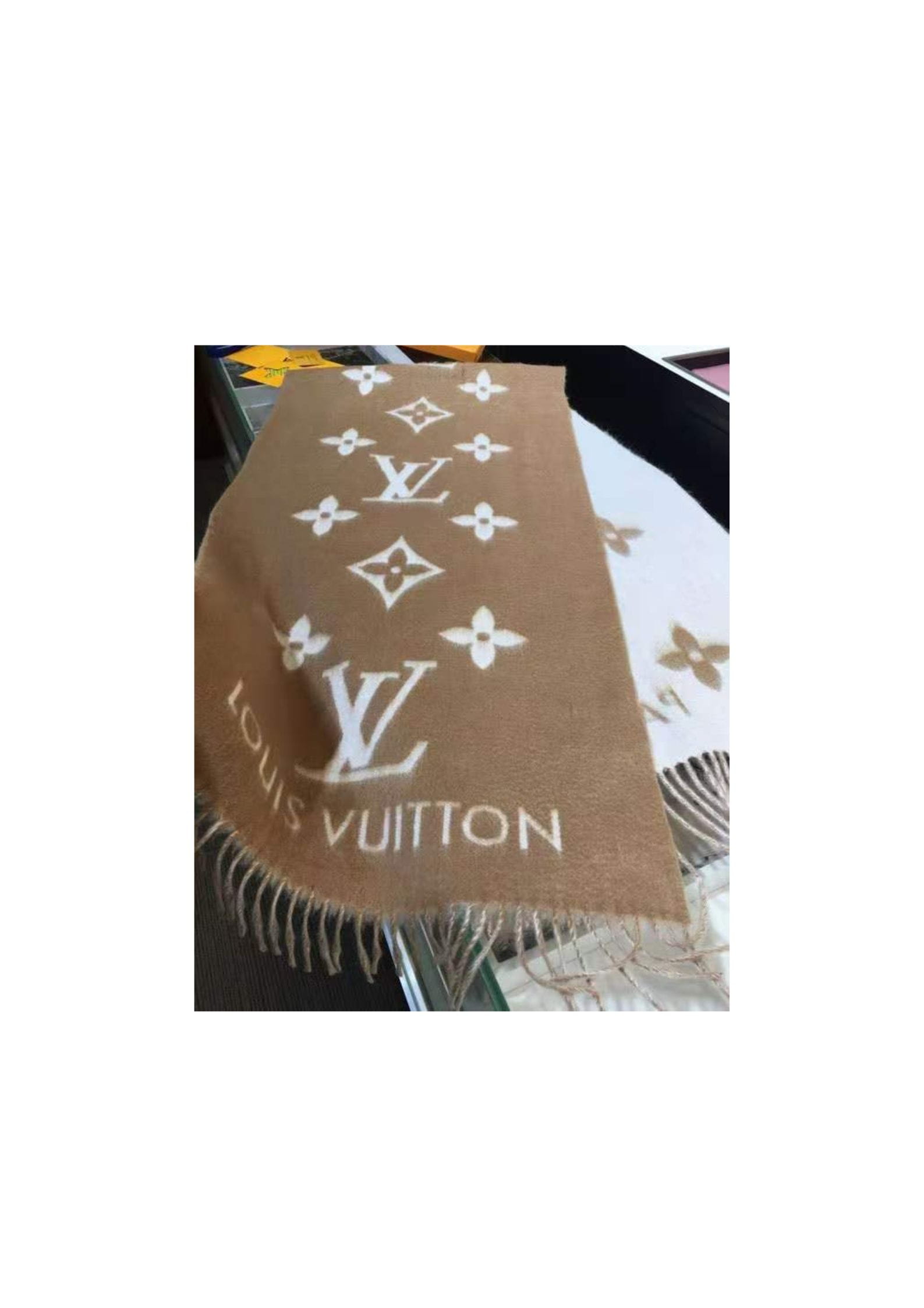 Reykjavik Scarf Brown For Women M76067