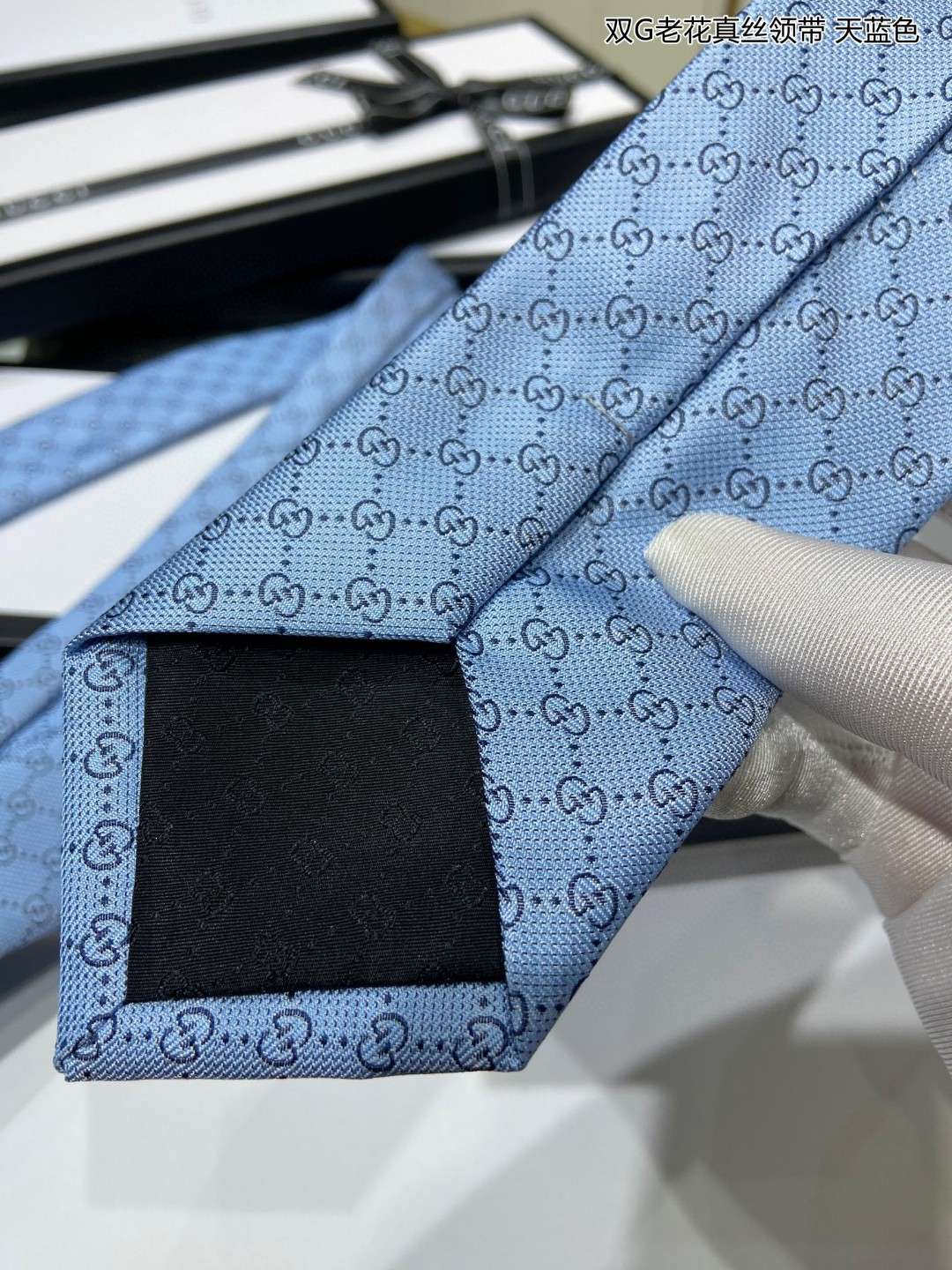 Gvc*1 Pattern Silk Tie Blue For Men