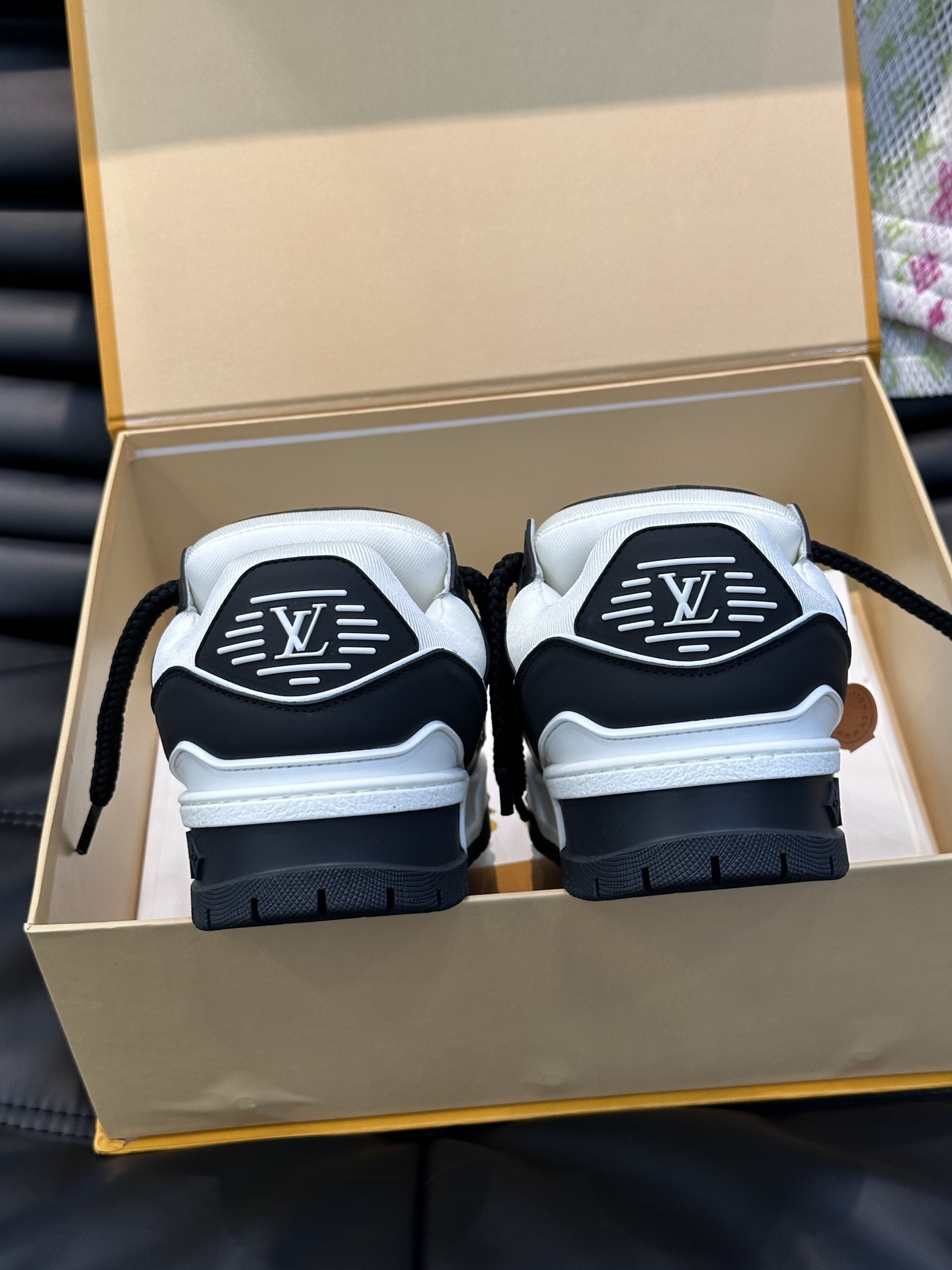 L0vis Vvtt0n Trainer Maxi Sneaker LV Black For Women