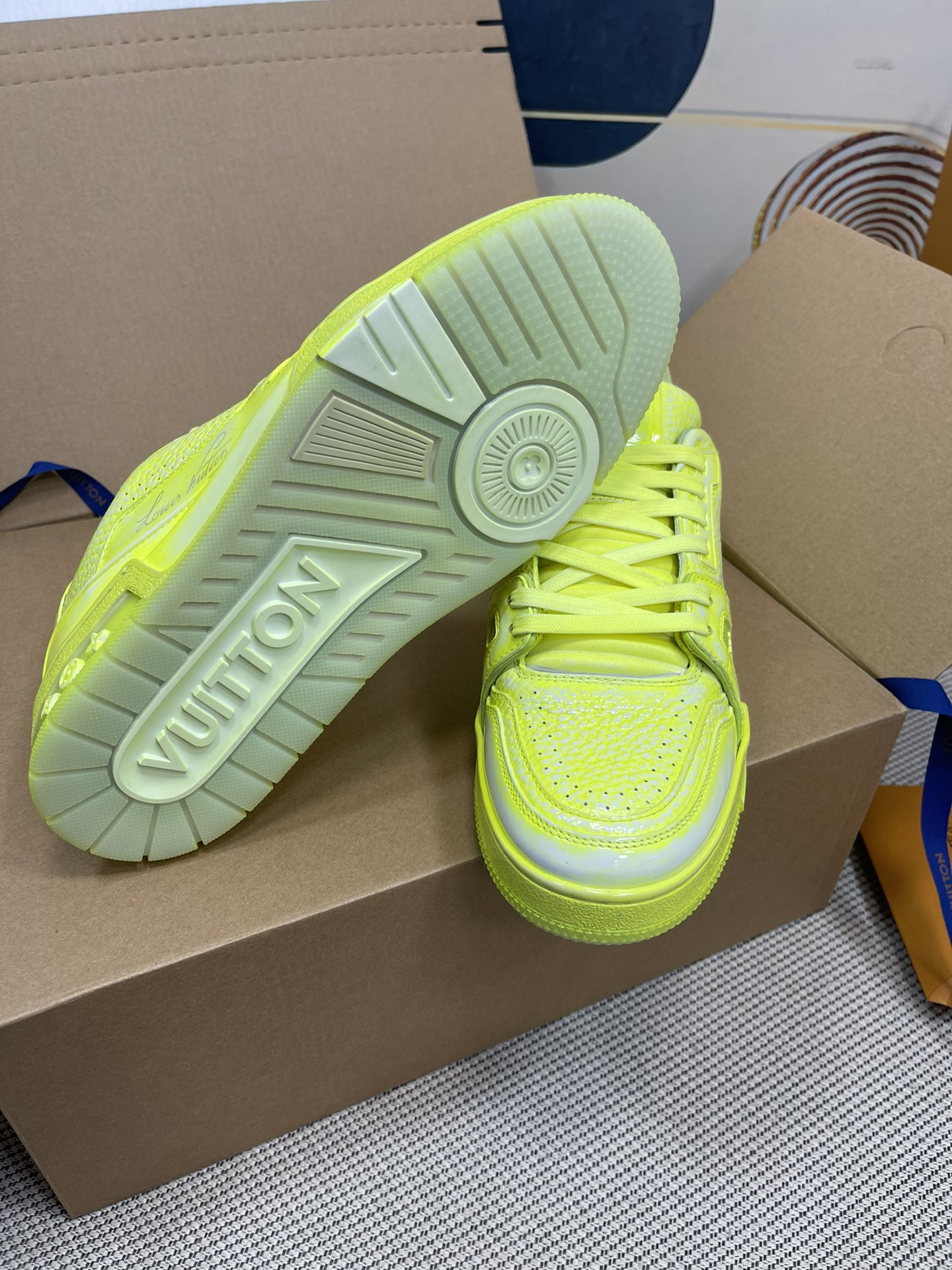 L0vis Vvtt0n Trainer Sneaker LV Yellow For Women