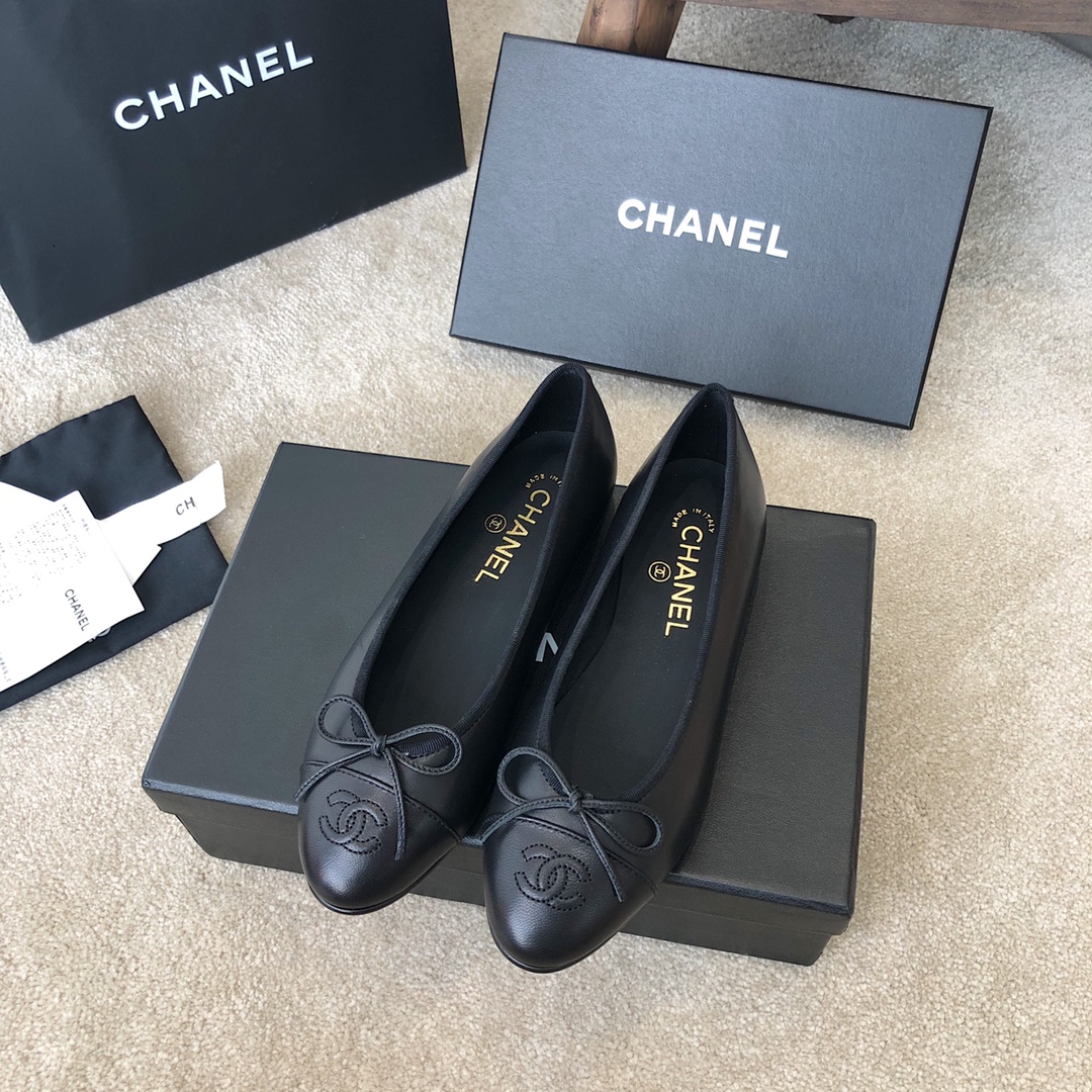 Ch**el Ballet Flats Black For Women