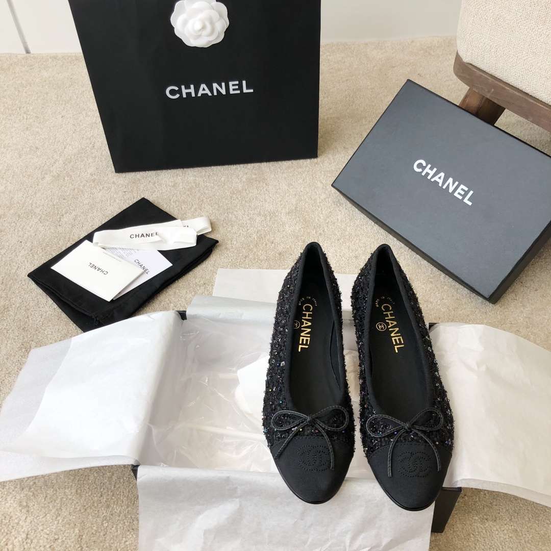 Ch**el Ballet Flats Black For Women