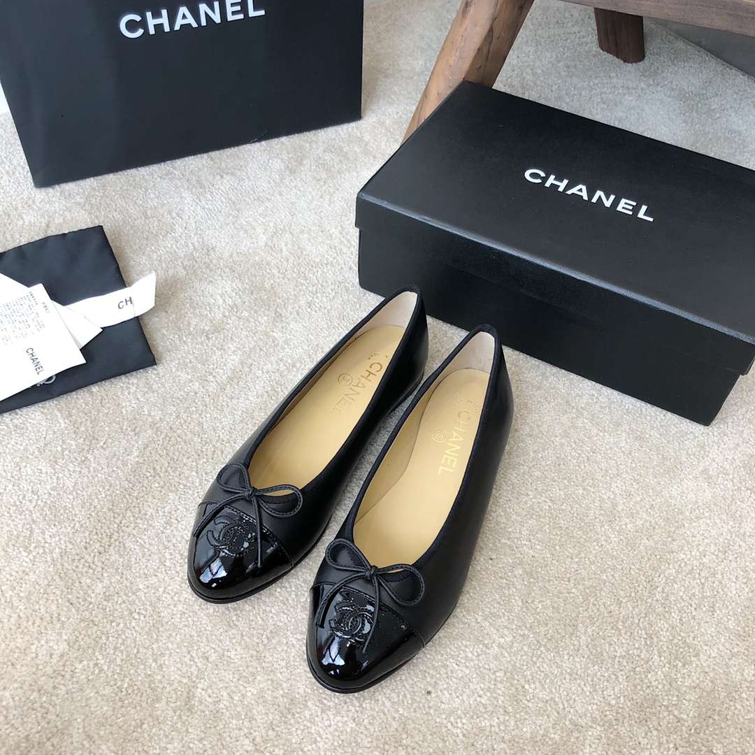 Ch**el Ballet Flats Black For Women
