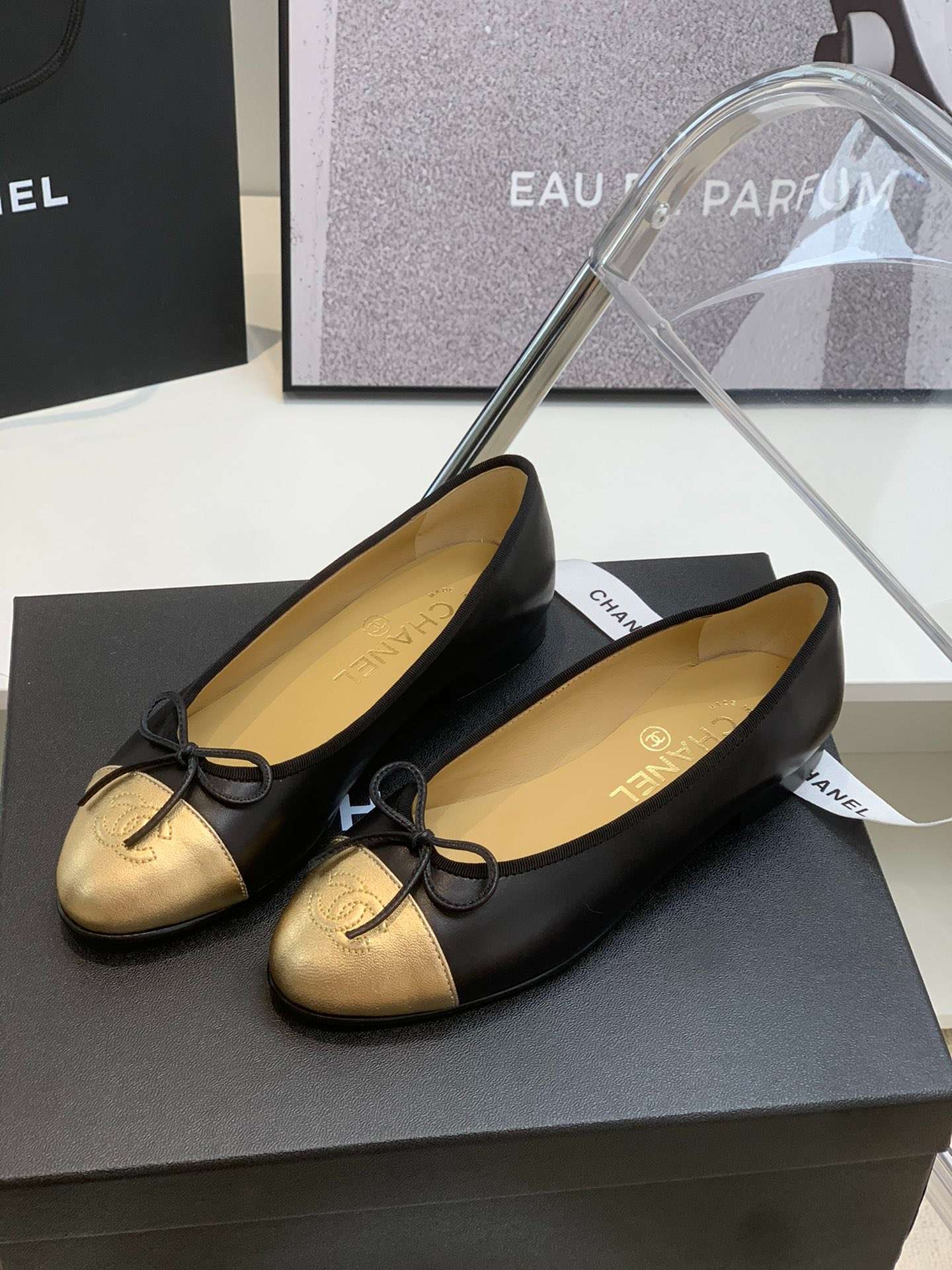 Ch**el Ballet Flats Black For Women