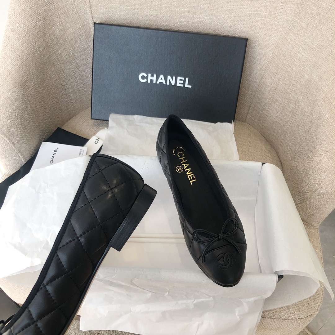 Ch**el Ballet Flats Black For Women