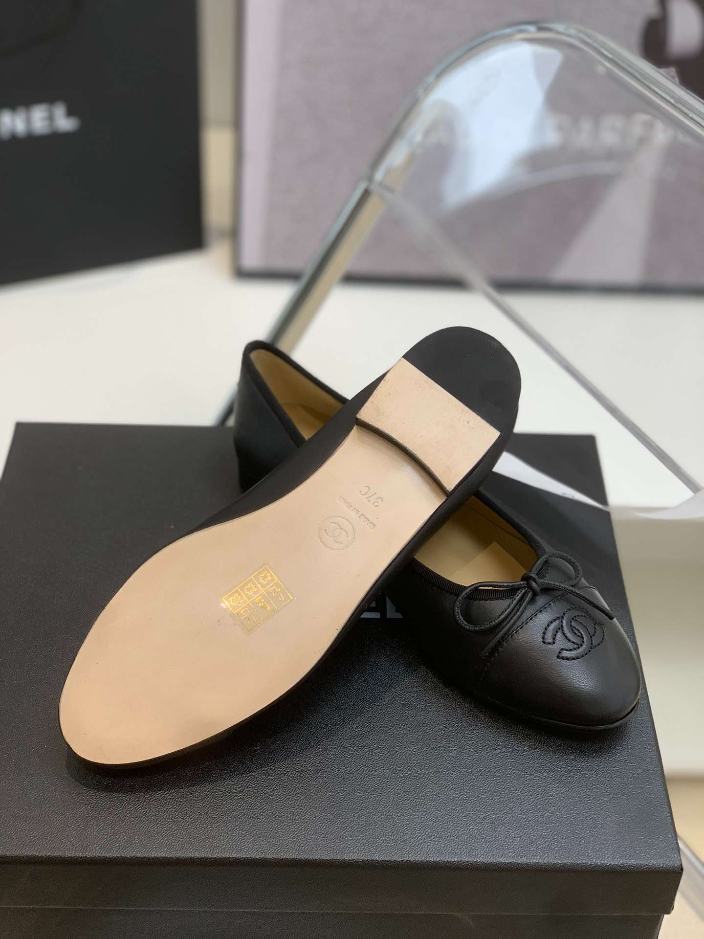 Ch**el Ballet Flats Black For Women