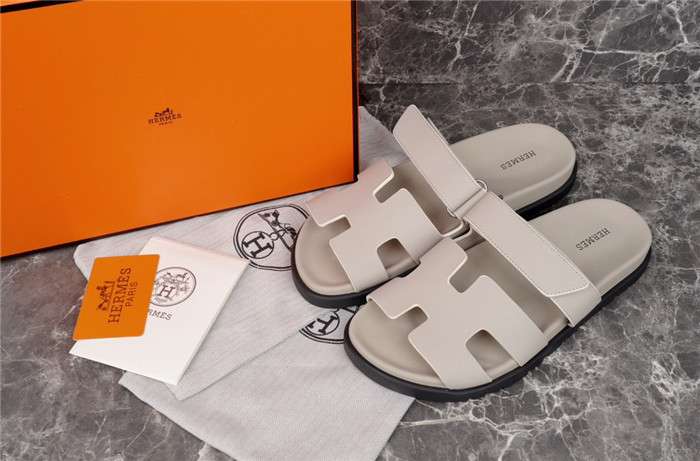 H**me5 Chypre Sandal Grey For Women