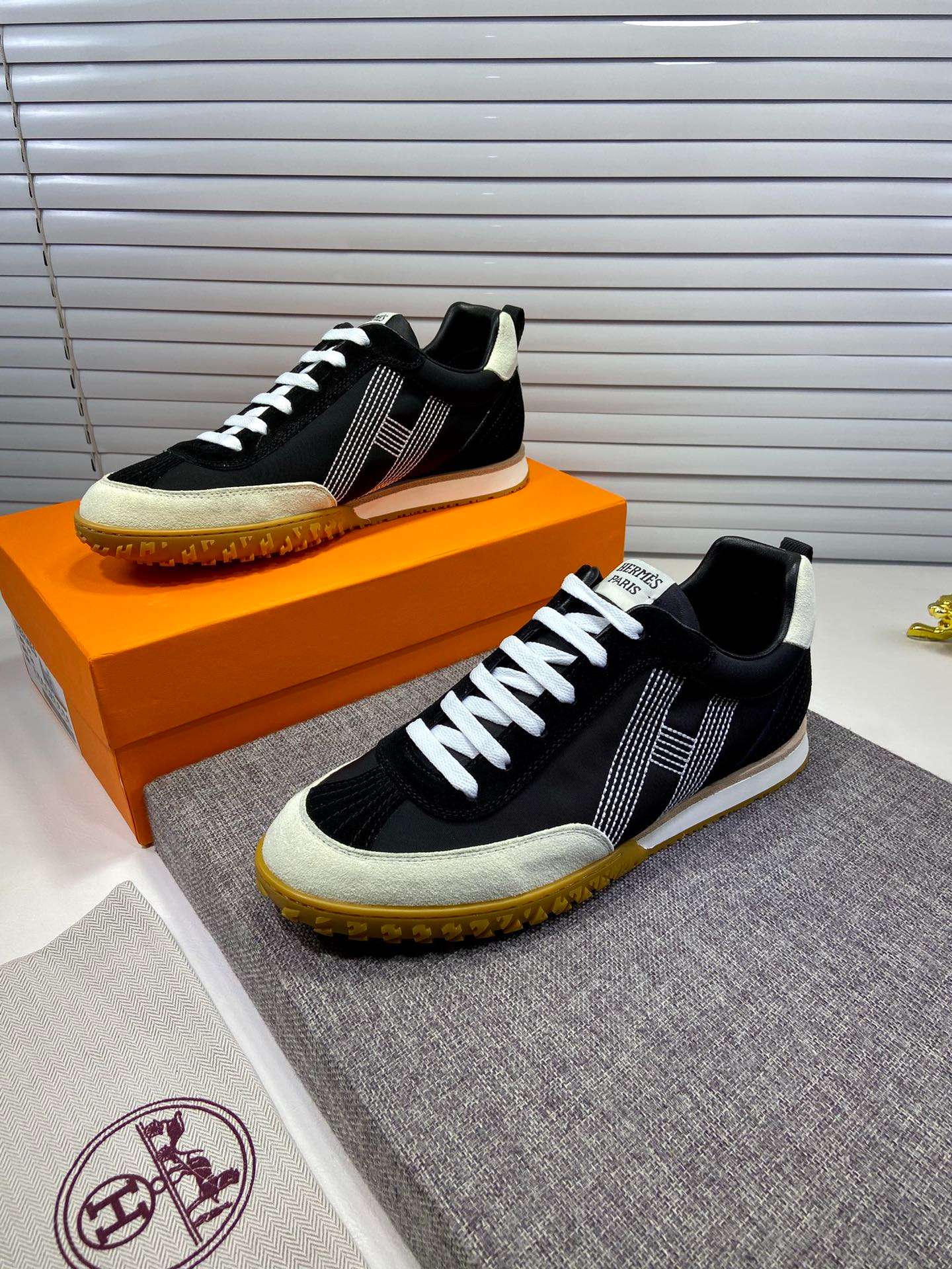 H**me5 Boomerang Sneaker Black For Men