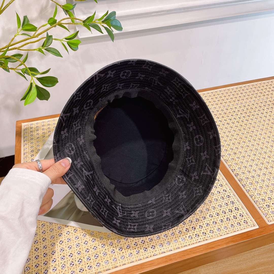 L0vis Vvtt0n Monogram Bucket Hat Black For Women