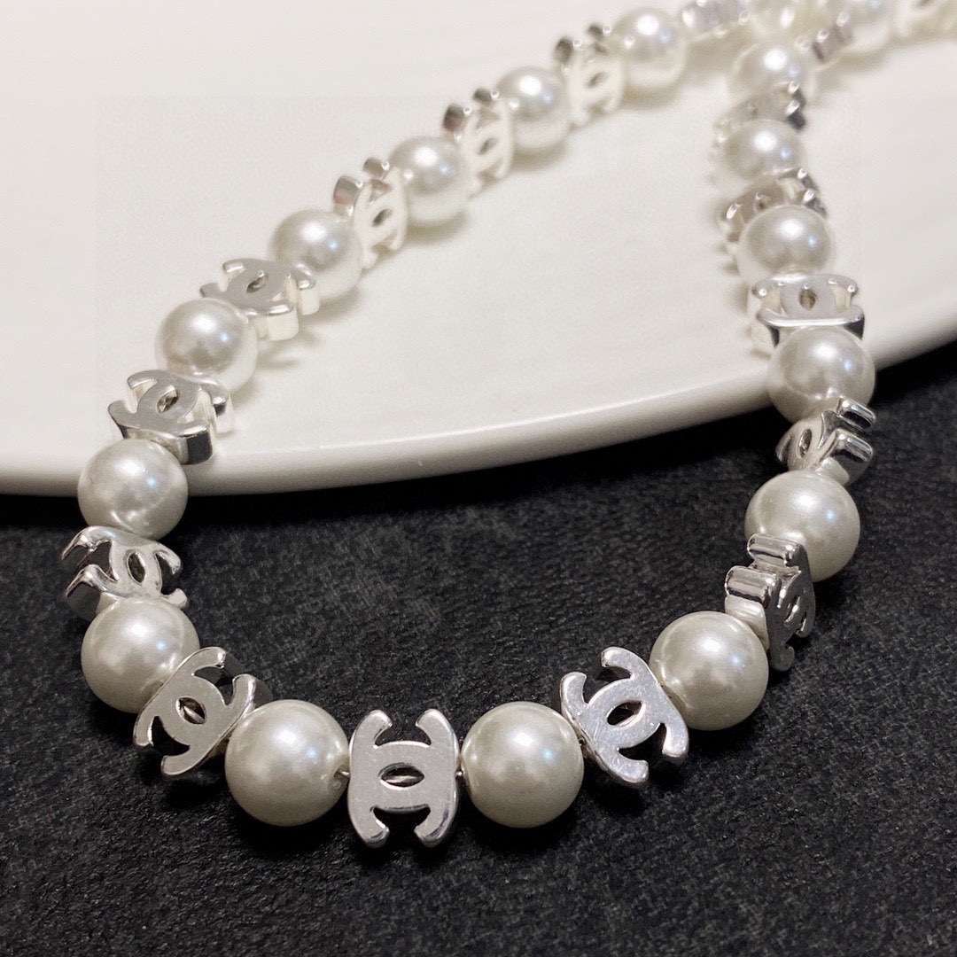 Ch**el CC Pearl Necklace White For Women