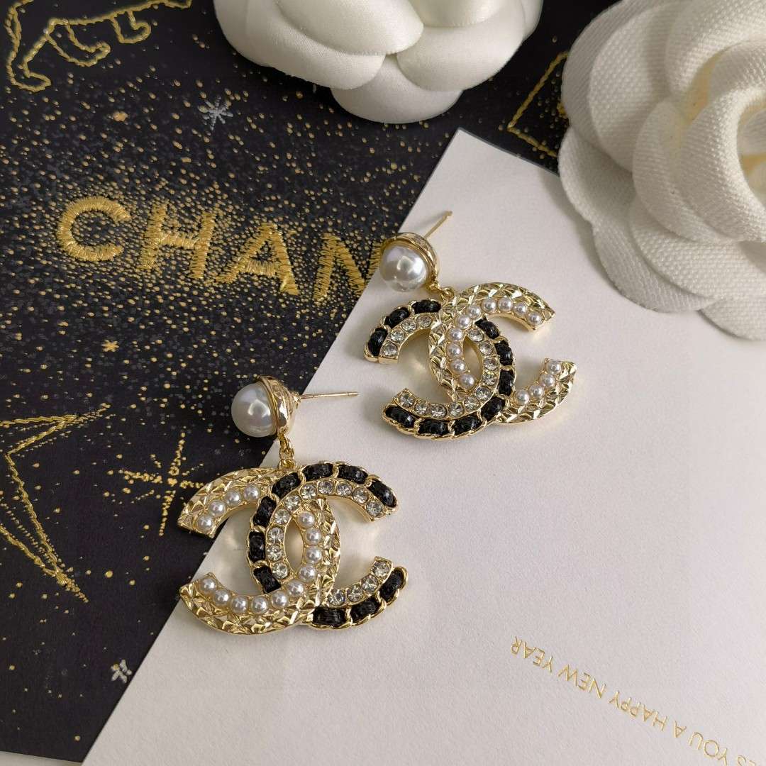 Ch**el Pearl Stud Earrings White For Women