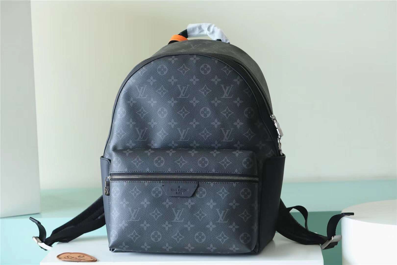 L0vis Vvtt0n Discovery Backpack Black For Men 11.4in/29cm