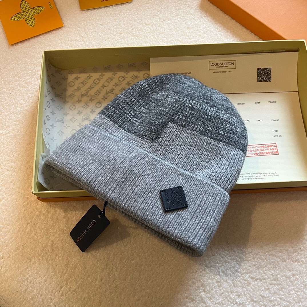 L0vis Vvtt0n Neo Petit Damier Beanie Grey For Women