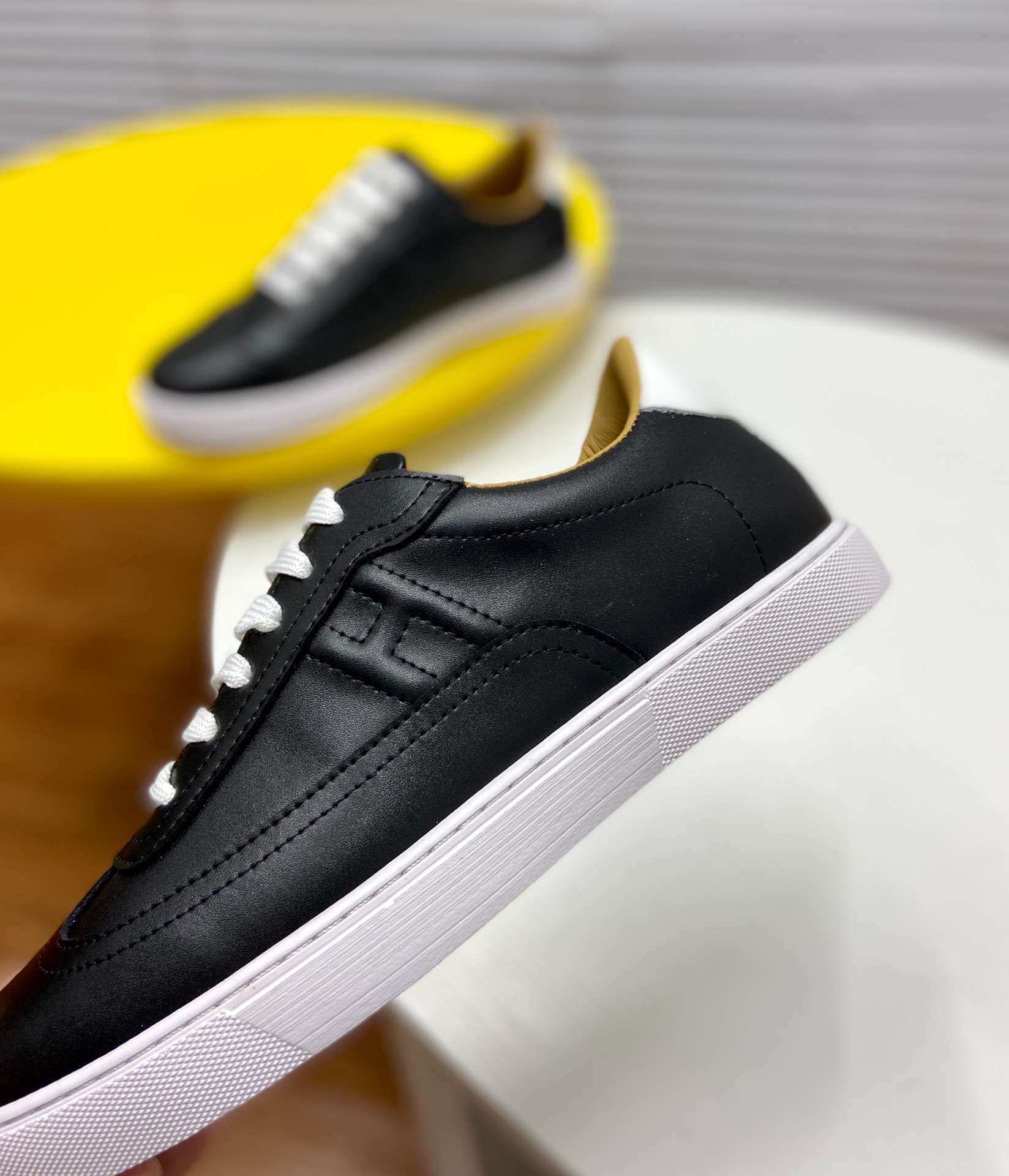 H**me5 Quicker Sneaker Black For Men