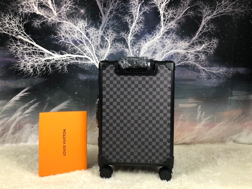 L0vis Vvtt0n Rolling Trunk Black 55cm/21.6in