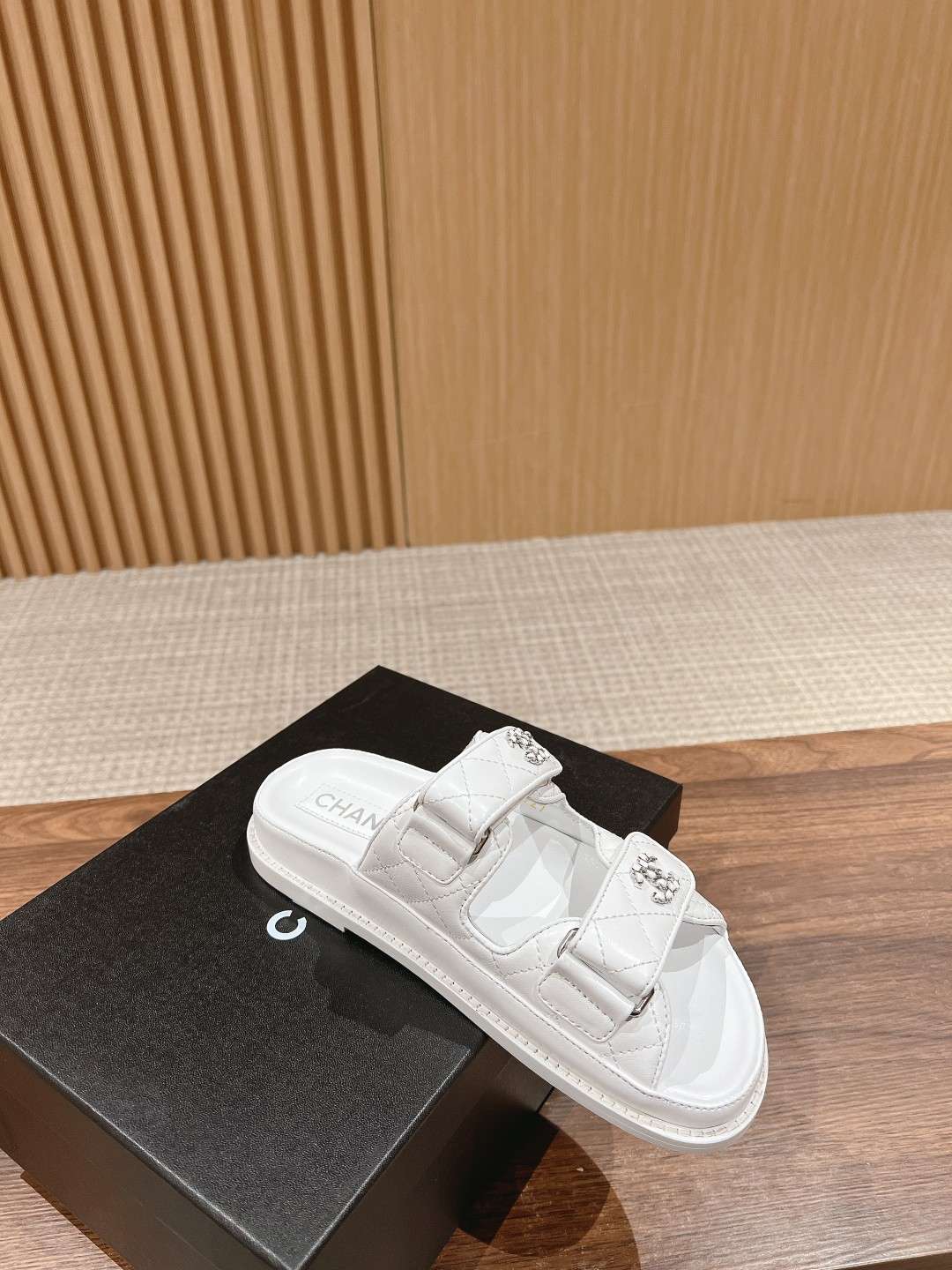 Ch**el Sandals With Ch**el Logo White For Women
