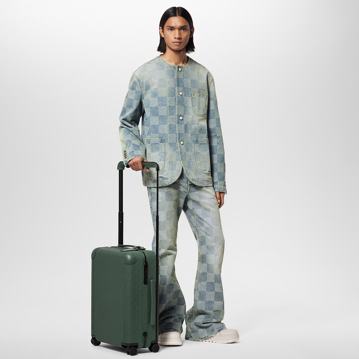 L0vis Vvtt0n Horizon 55 Green  21.6 Inches/ 55 Cm M24194