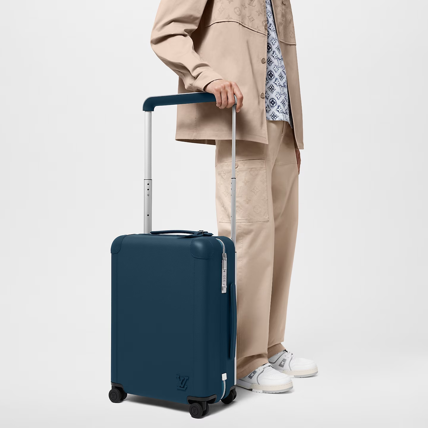 L0vis Vvtt0n Horizon 55 Suitcase Blue 21.7in/55cm M10290