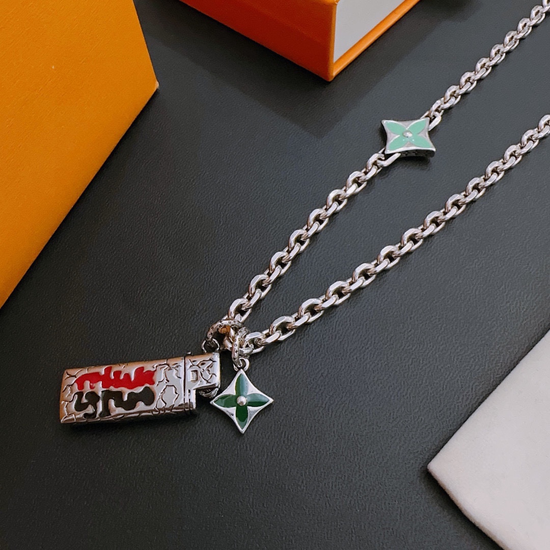 L0vis Vvtt0n Necklace Silver For Women