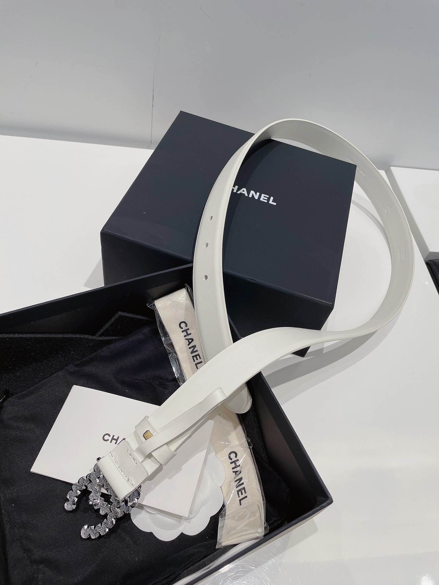 Ch**el Two Color Pearl Interlocking C Buckle Belt White For Women