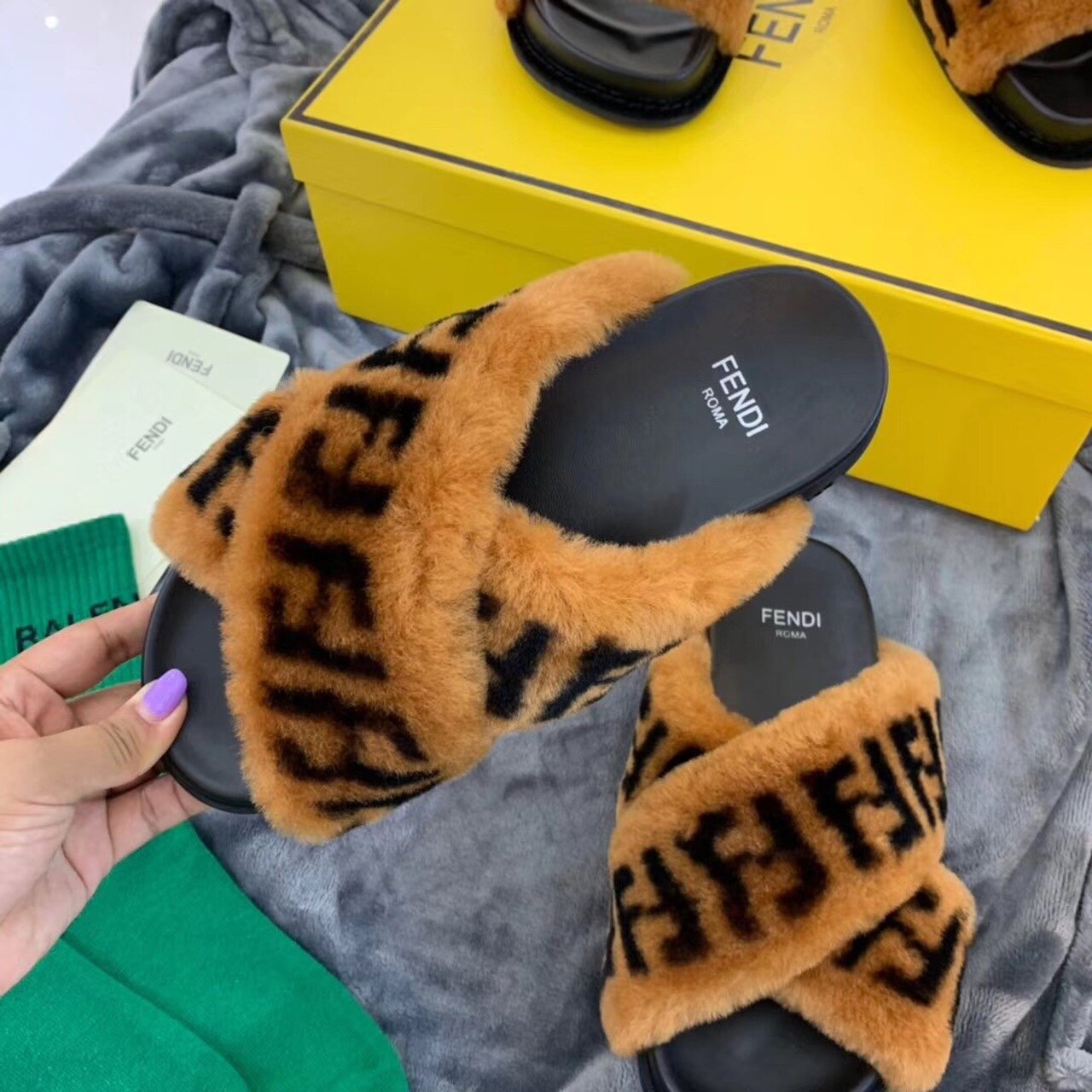 F**di Shearling FF Logo Leather & Dyed Shearling Fur Cross Slides Fall/Winter 2019 Collection, Black/Brown
