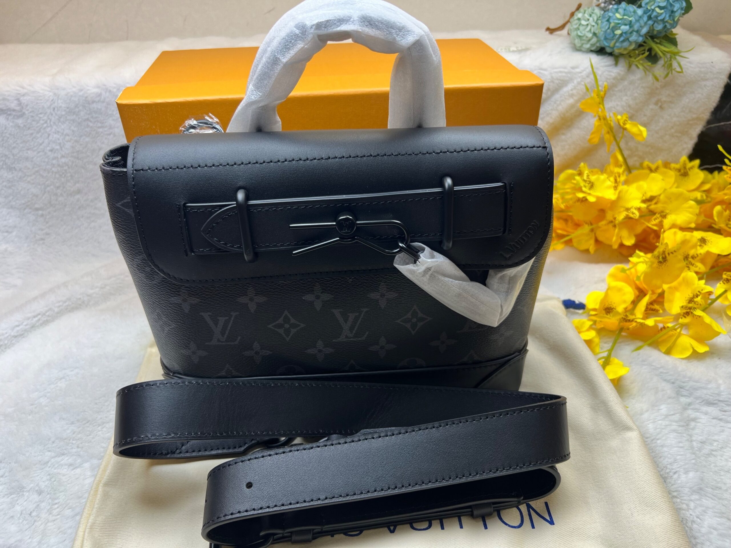 [True-to-ORIGINAL] L0vis Vvtt0n Steamer PM Black For Men 9.8in/25cm – M46953