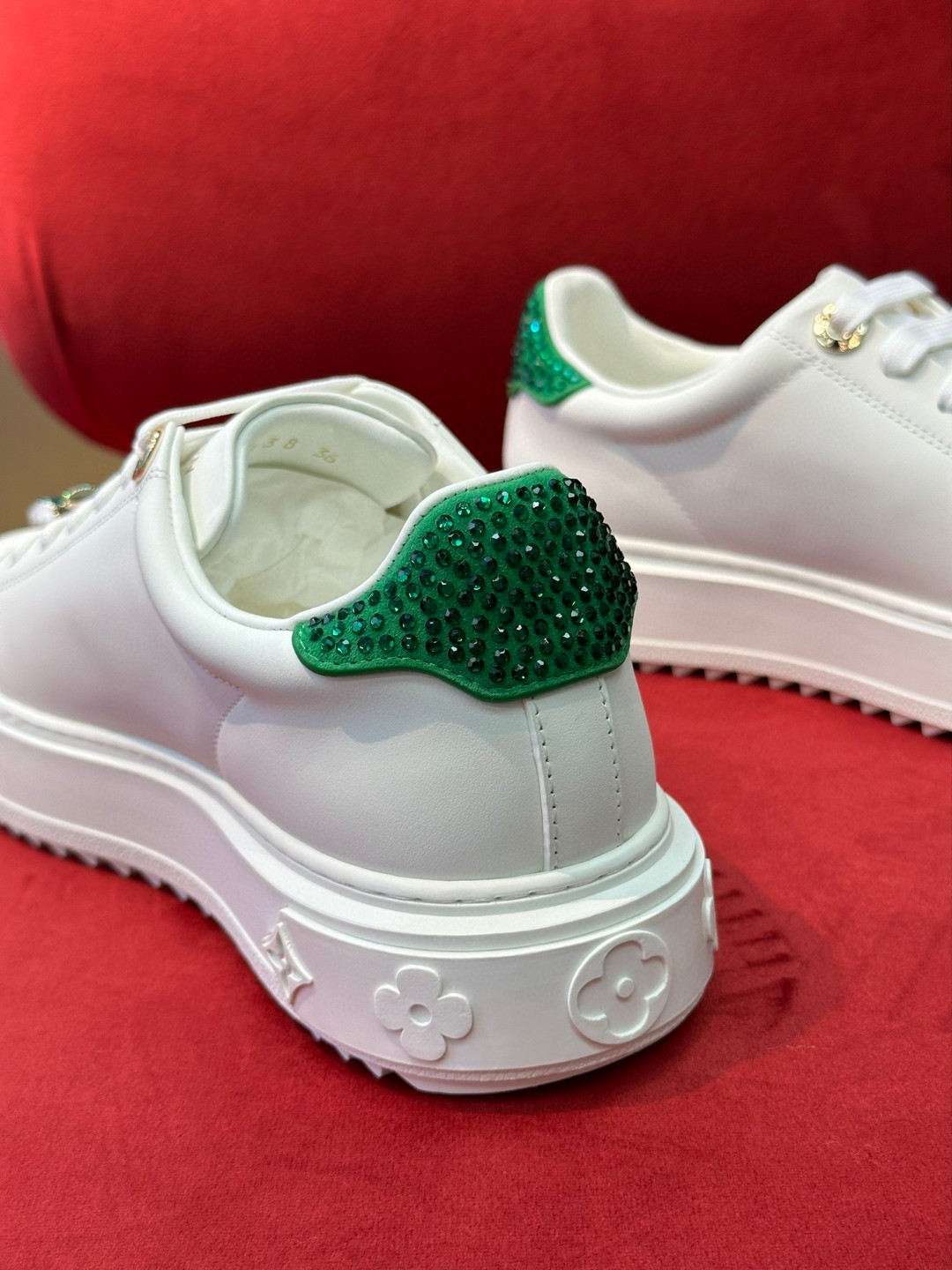 L0vis Vvtt0n Time Out Sneaker Green For Women