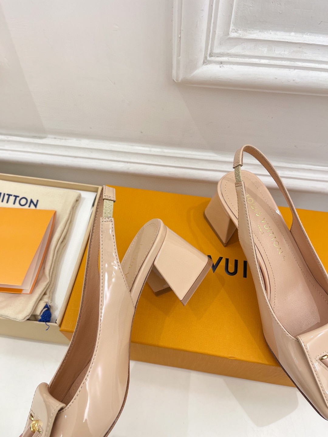 L0vis Vvtt0n Shake Slingback Pump Beige For Women