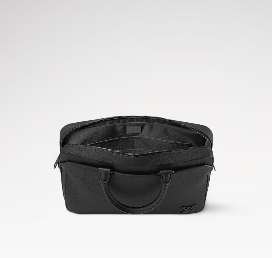 L0vis Vvtt0n Pilot Briefcase Black For Men 15.4in/39cm M23778
