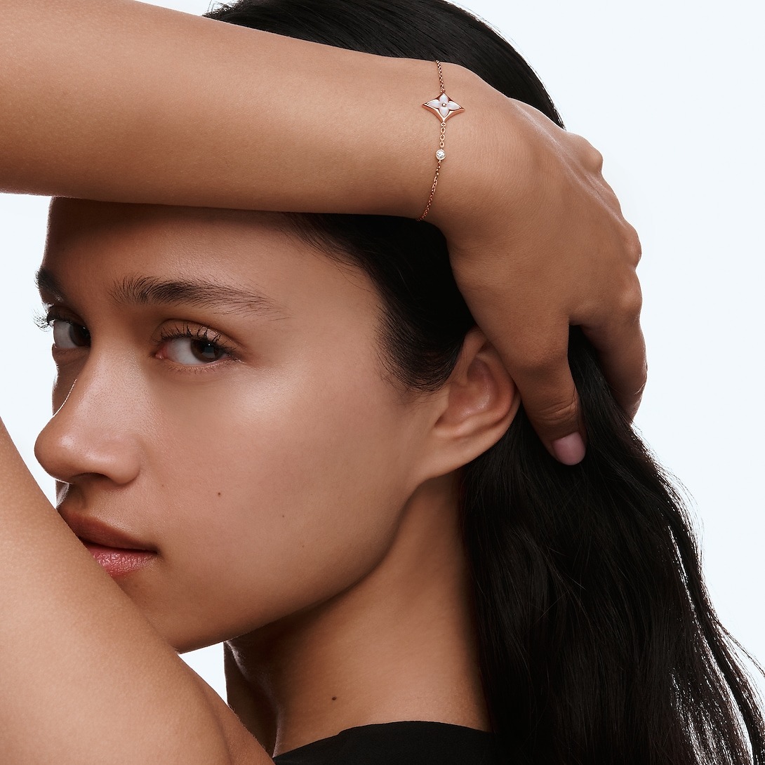 L0vis Vvtt0n Color Blossom BB Star Bracelet Pink-Toned For Women QA5115