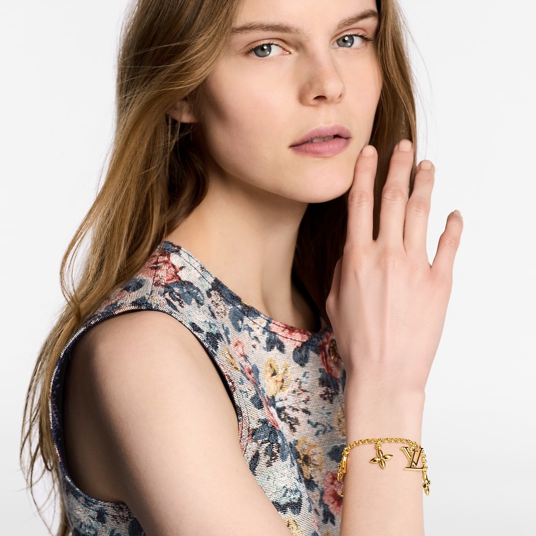 L0vis Vvtt0n Iconic Charms Bracelet Gold-Toned For Women – M1376A