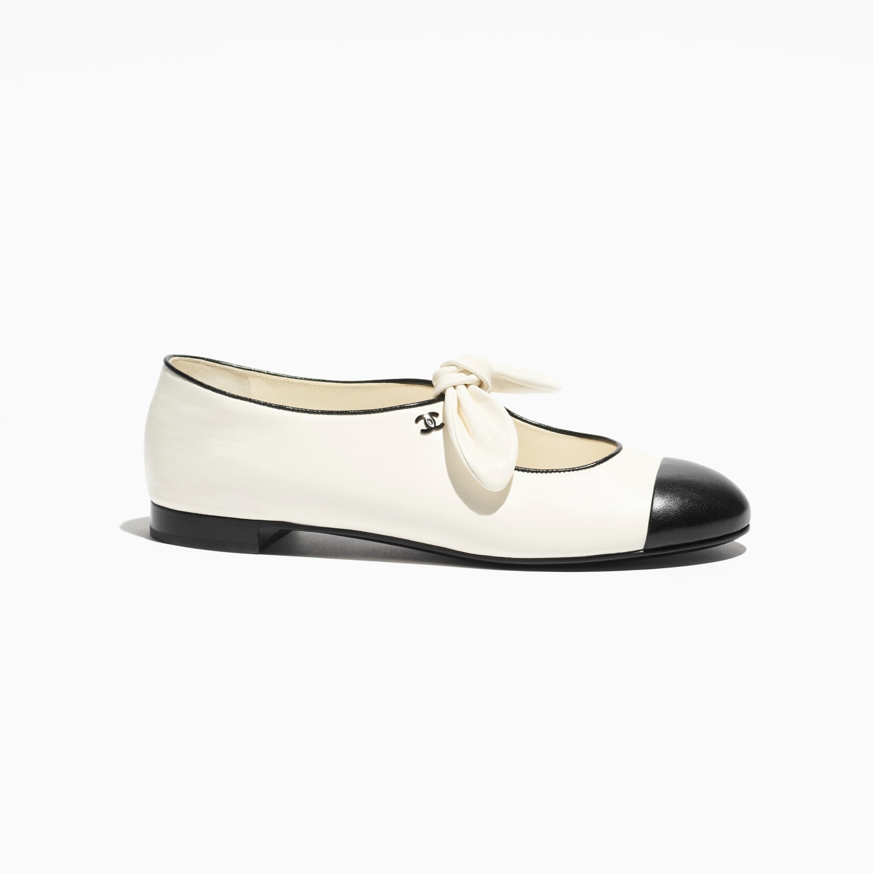 Ch**el Mary Janes White/Black For Women G46149-X01000-NABTK
