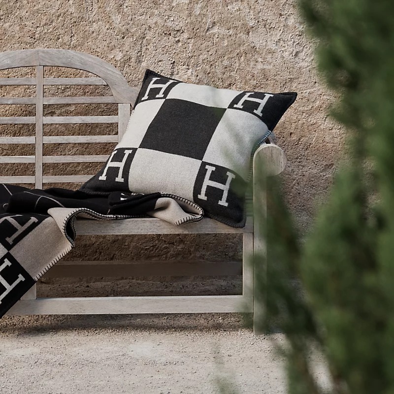 Bedding Set H**me5: Avalon Throw Blanket + Avalon Pillow Large Model