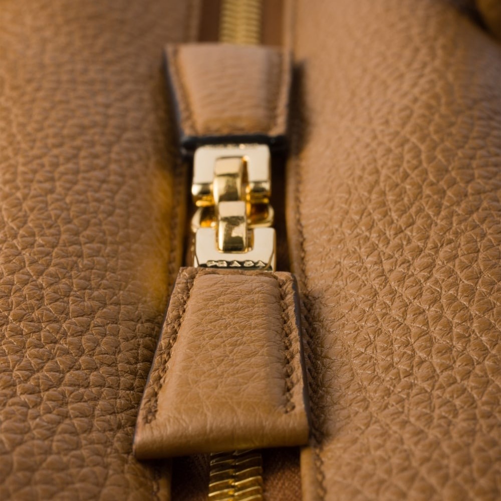 Pra*a Large Leather Top-Handle Bag Caramel For Men 13.4in/34cm 1BB128_2DKV_F03V8_V_ONO