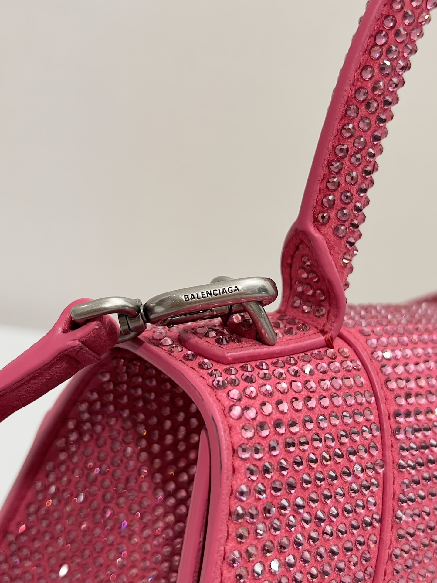 [True-to-ORIGINAL] Ba1en*iaga Furry Hourglass Small Handbag With Rhinestones In Pink For Women 24cm/9.4in