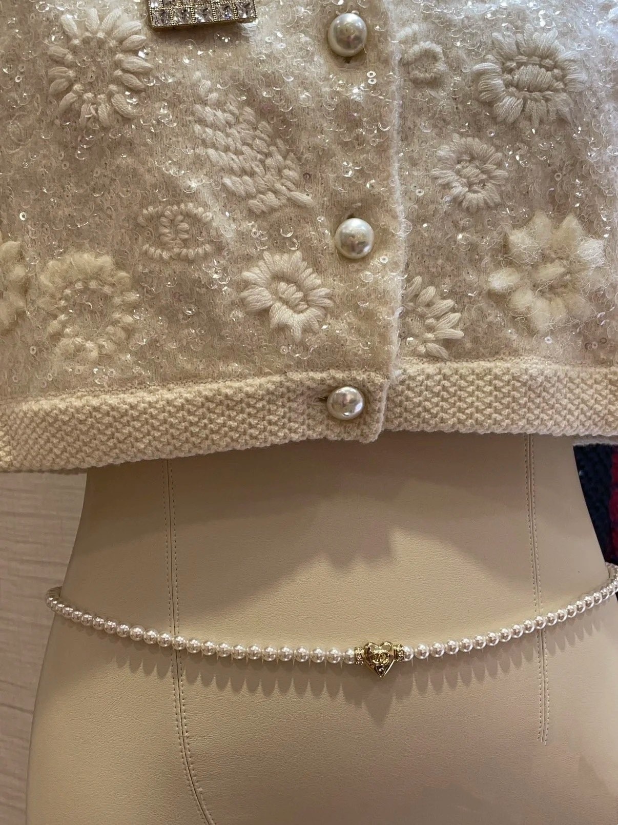 Ch**el Pearl Waist With Heart Chain And Logo Pendant For Women