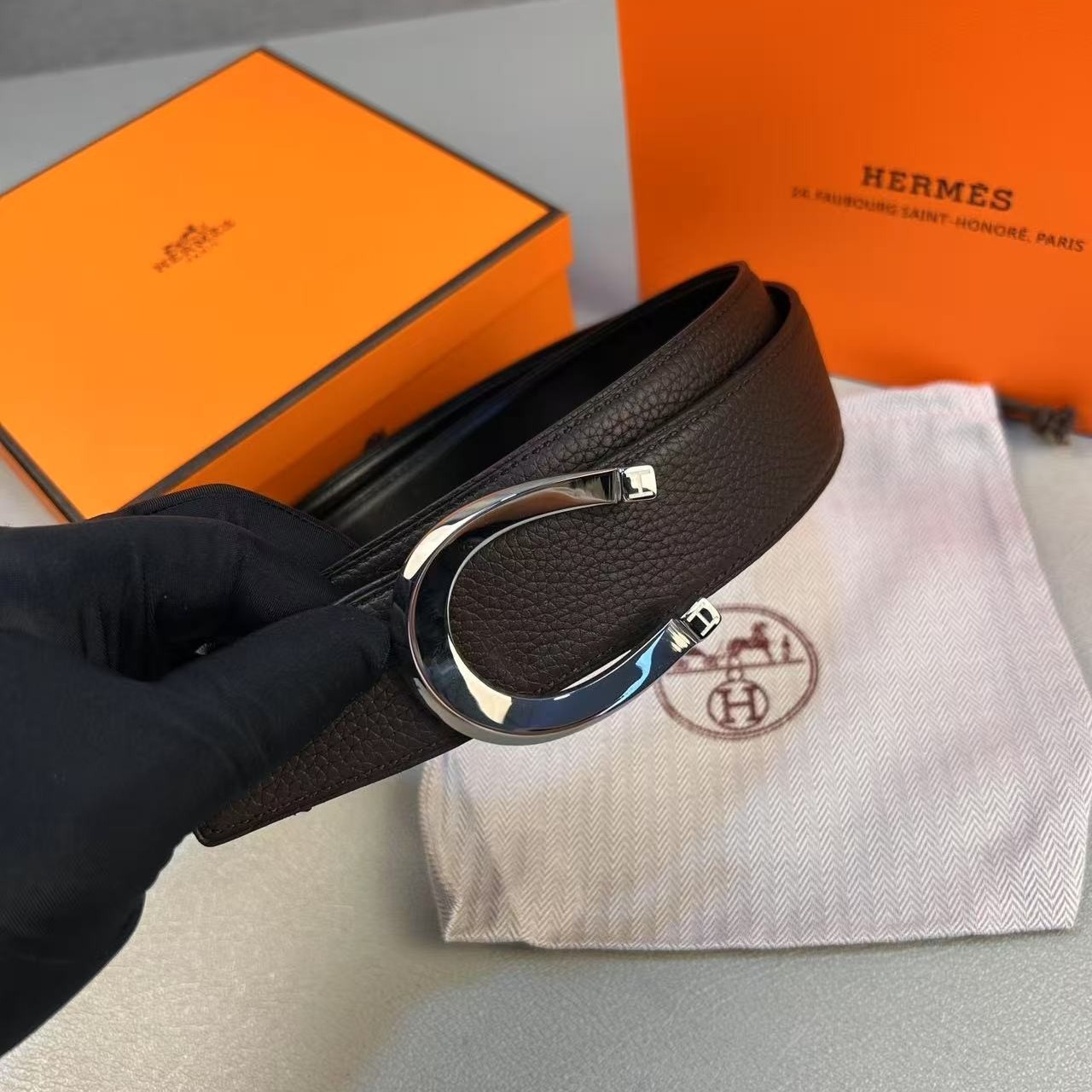 H**me5 Luck Belt Buckle Reversible Leather Strap 38mm Noir/Chocolat For Men H010412CK05