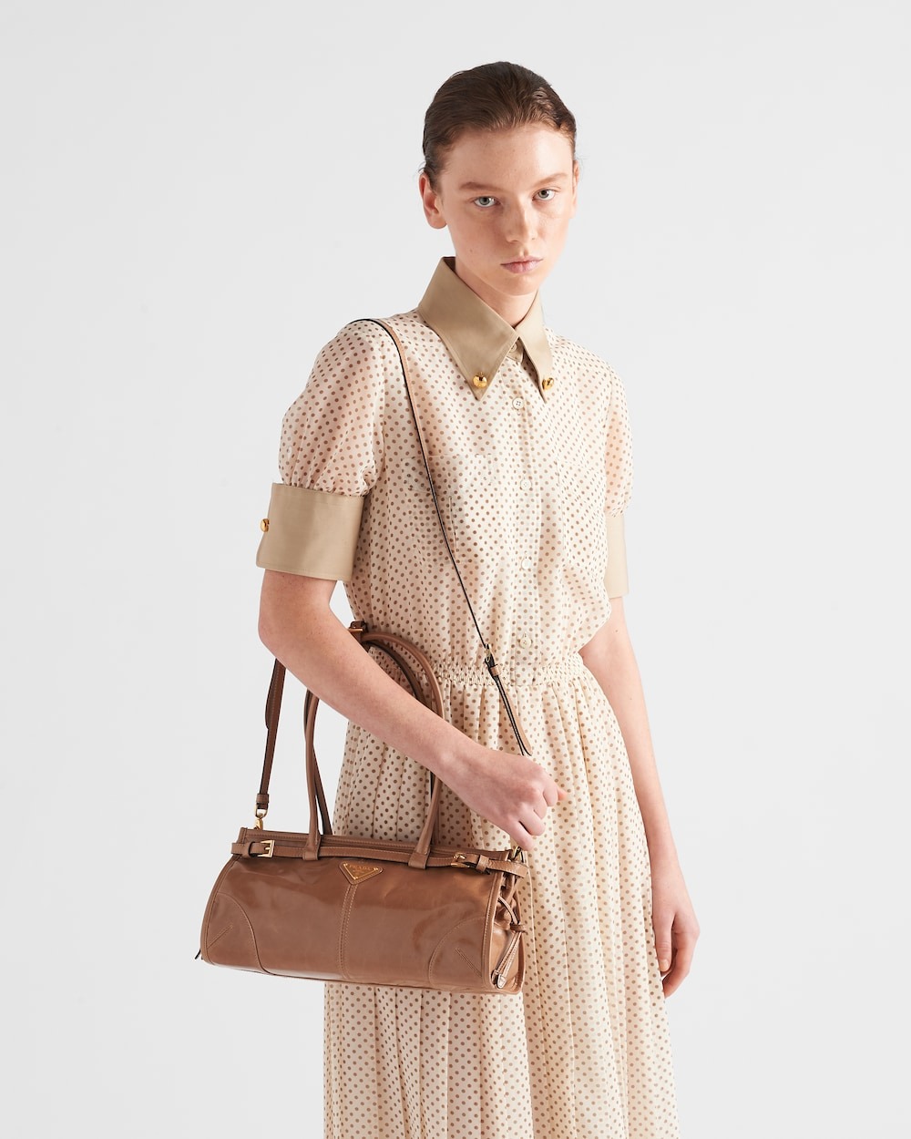 [True-to-ORIGINAL] Pra*a Bonnie Medium Shoulder Bag Cameo 32cm/13in – 1BA426_2CYR_F0LT6_V_MOO