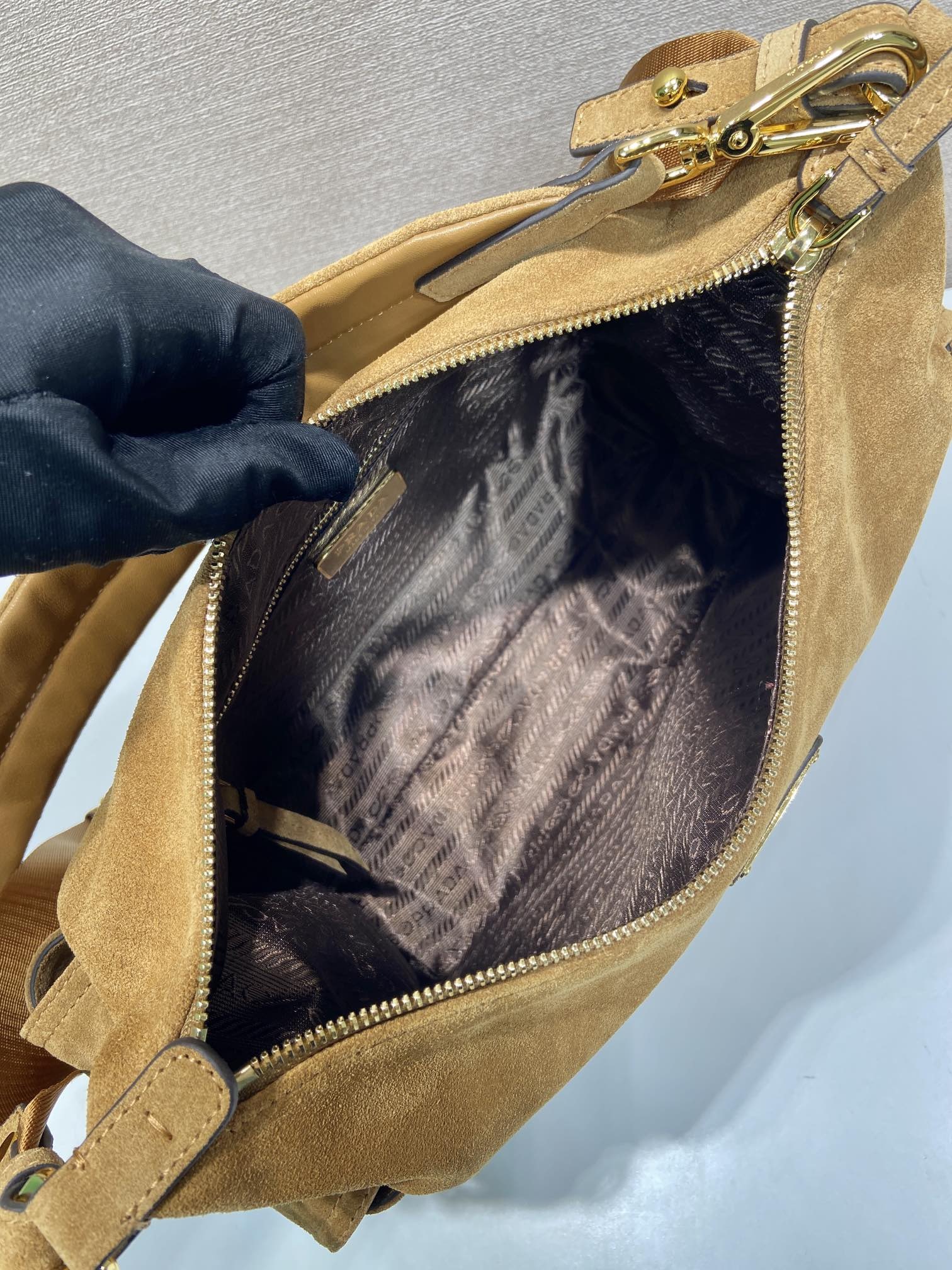 [True-to-ORIGINAL] Pra*a Explore Large Suede Bag Cinnamon For Women 32cm/12.6in 1BC264_008_F0401_V_NOO