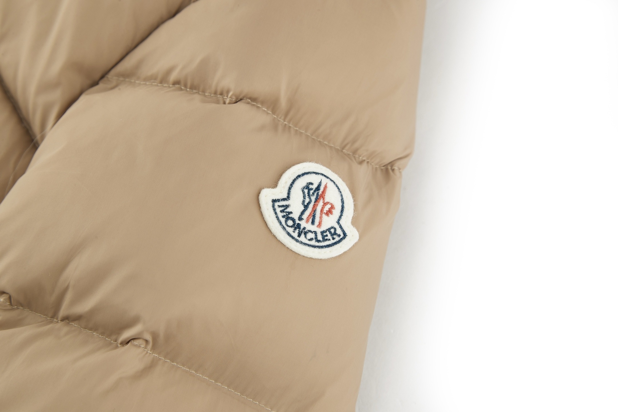 Moncler Boed Hooded Shearling-Trimmed Short Down Jacket Beige For Women