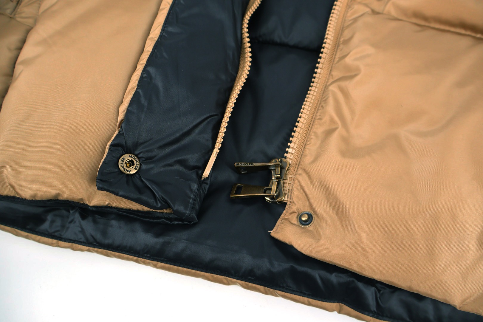 Moncler Castelnou Square-Quilted Hooded Short Down Jacket Beige For Women