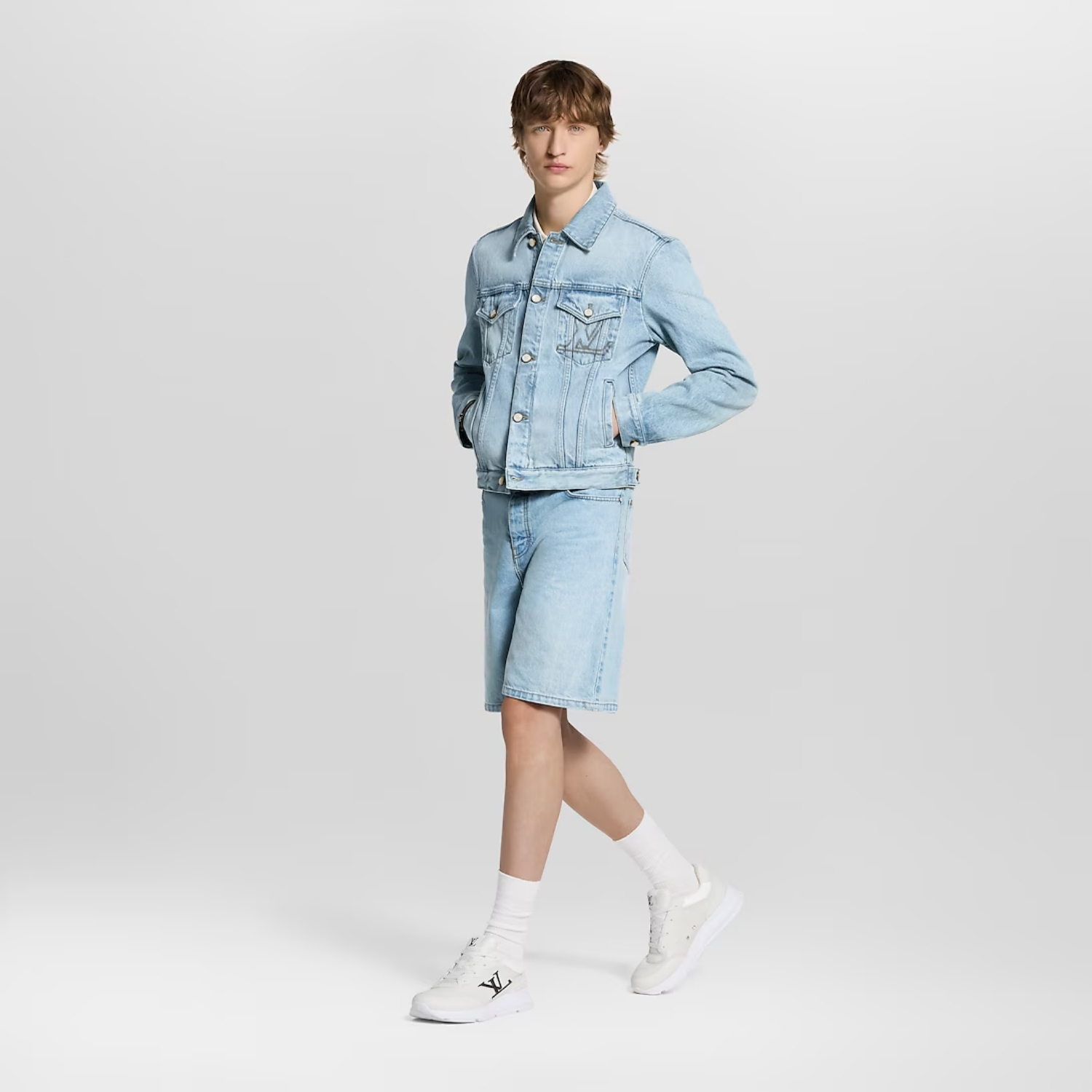 L0vis Vvtt0n LV Classic Sneaker White For Men – 1AHSTJ