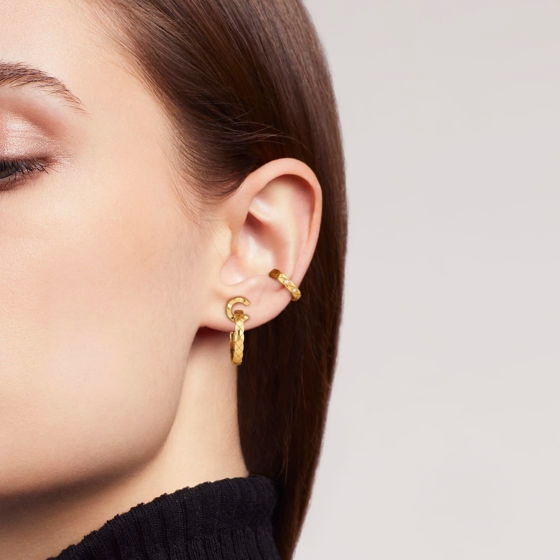 Ch**el Coco Hoops Gold Hardware For Women J13161