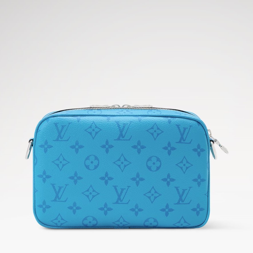 L0vis Vvtt0n Alpha Messenger Crossbody Bag 9.4in/ 24cm Tropical Blue Silver Hardware For Men M27646