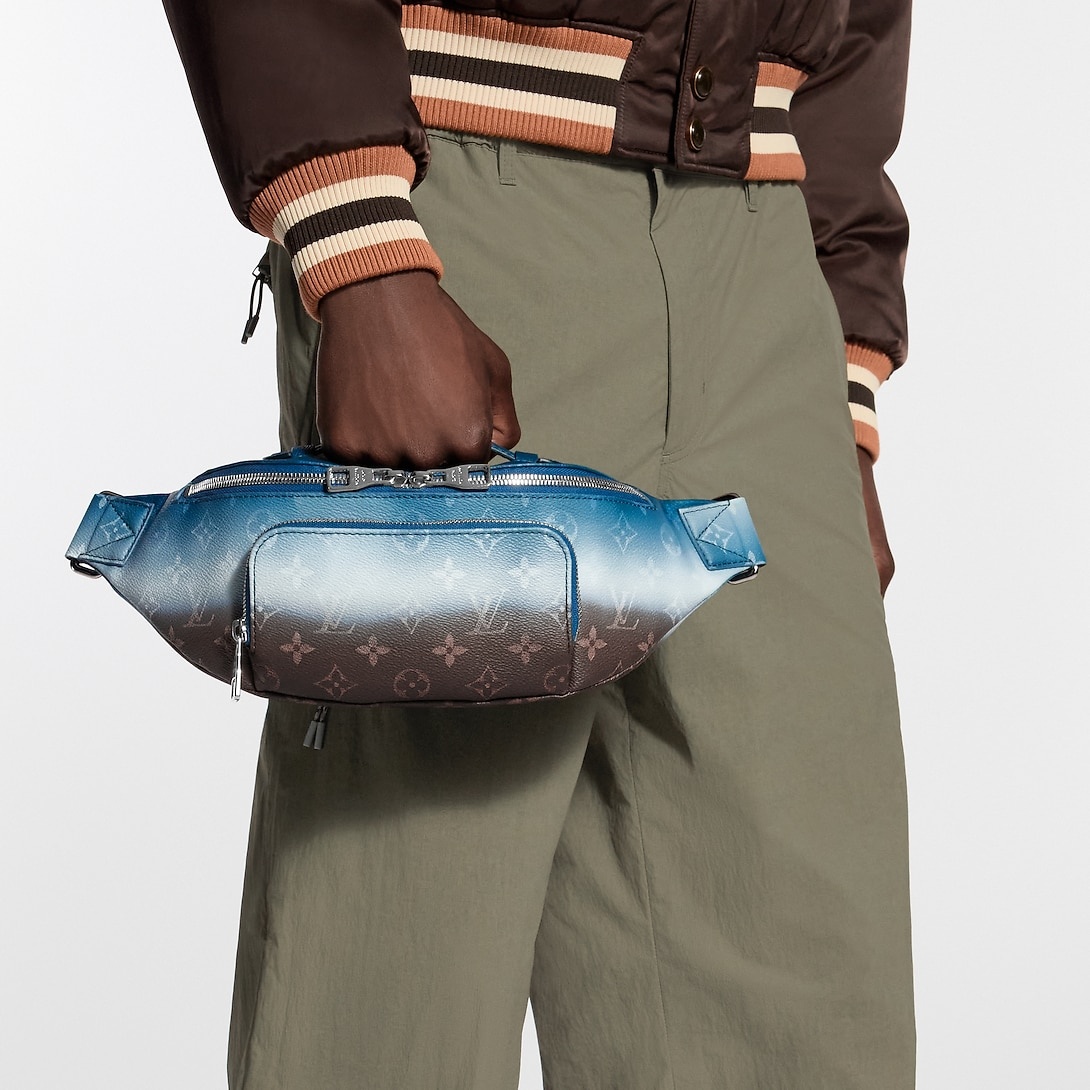 L0vis Vvtt0n Rush Bumbag 11.8in/ 30cm Blue Silver Hardware For Men M28023