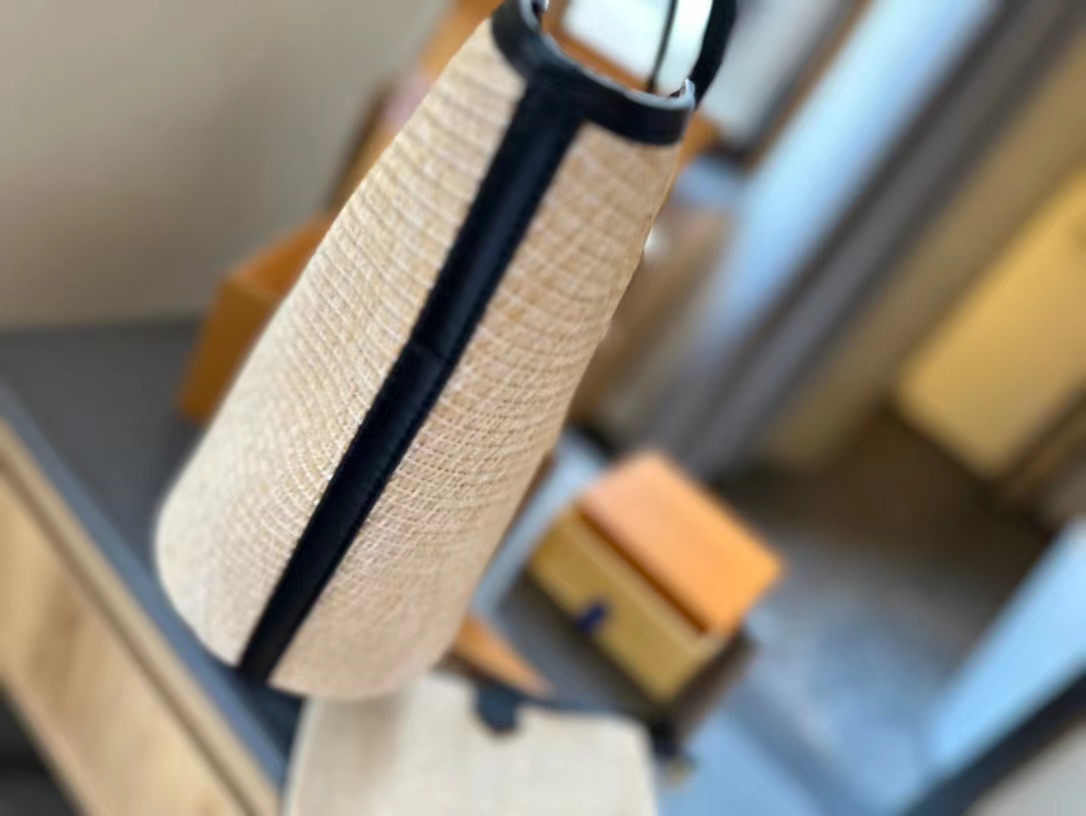 L0vis Vvtt0n Saint Jacques Raffia Beige For Women, Women’s Handbags, Shoulder And Crossbody Bags 22.4in/57cm LV