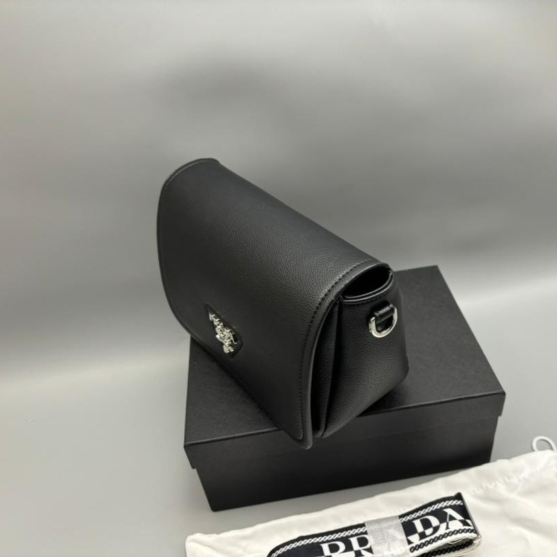 Pra*a Small Shoulder Bag In Black For Women 9in/ 23cm 1BD314_2DKV_F0002_V_3OO