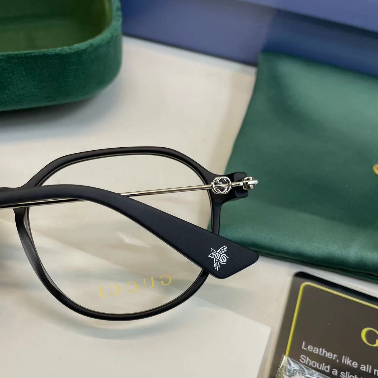 Gvc*1 Round Frame Flat Sunglasses Black For Women